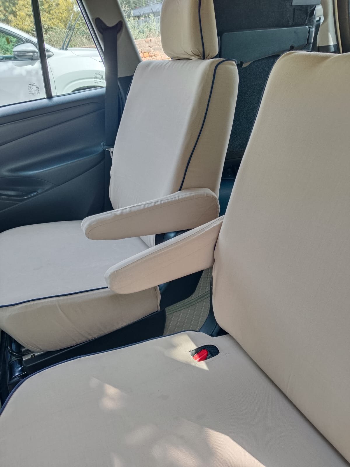 WhatsApp Image 2025-12-04 at 16.07.01_baaad90a.jpg - Supreme Car Rental